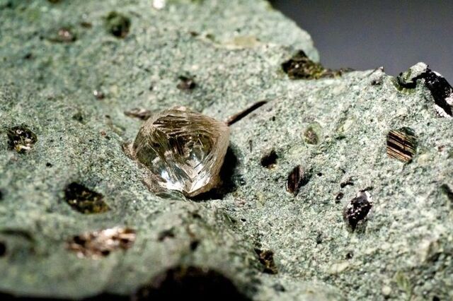  Angola vai privatizar empresa de diamantes e colocá-la em bolsa