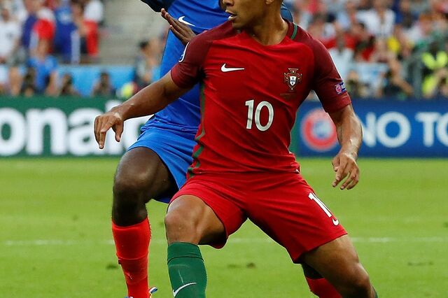 Inter diz que João Mário está a chegar a Milão