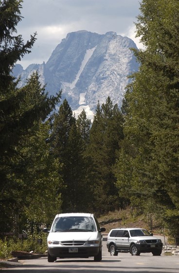 O vale de Jackson Hole une as cordilheiras de Tenton e de Gros Ventre.