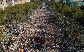 Separatistas catalães manifestam-se nas ruas a favor da independência