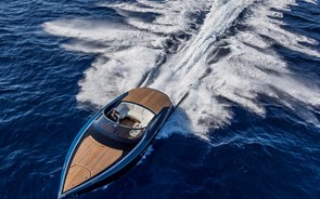 O primeiro barco da Aston Martin