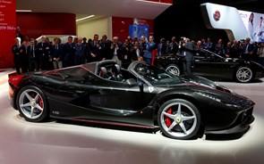 Ferrari acelera para máximos após subida nos lucros