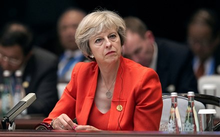 Lordes aprovam reforço de poderes no Brexit e governo promete retaliar