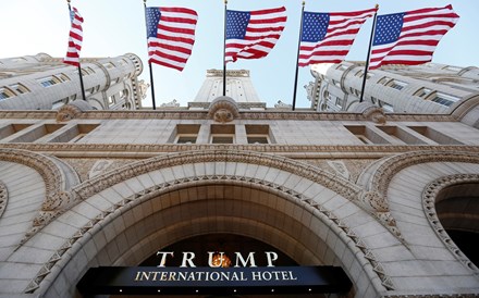 Trump abre hotel de luxo junto à Casa branca