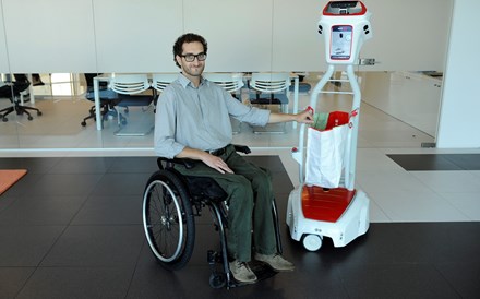 Follow Inspiration quer expandir uso de 'robô' wiiGo a aeroportos