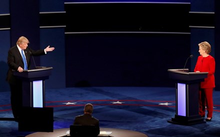 Round 1: a preparação de Clinton bateu o feitio de Trump