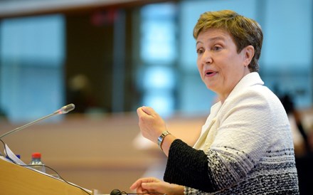 França quer Kristalina Georgieva a liderar o FMI, mas a idade é um problema