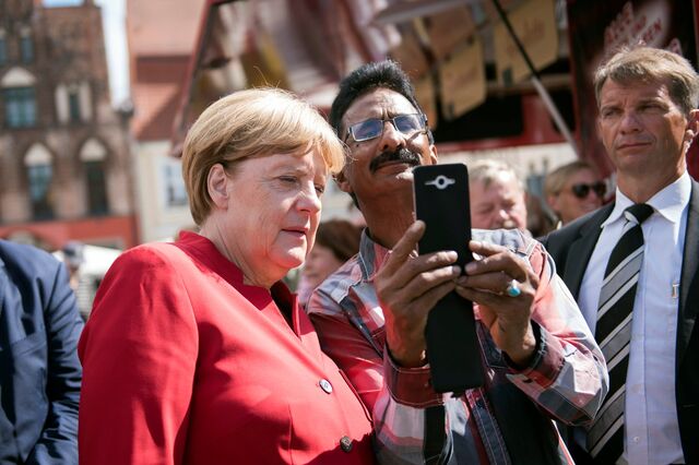 Merkel espera que 'problemas temporários' no Deutsche Bank sejam resolvidos