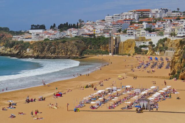 Algarve volta a ser a região com maior crescimento económico em 2017