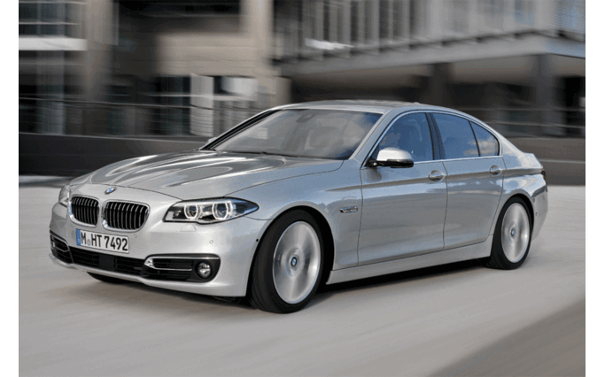 BMW Série 5 conjuga luxo e tecnologia
