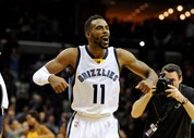 4- Mike Conley, base dos Memphis Grizzlies, vai receber 26,54 milhões de dólares na época 2016-2017