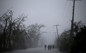 Com ventos de 215 km/hora, furacão Irma ameaça Caraíbas e Florida