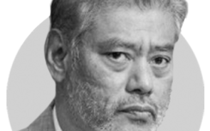 Jomo Kwame Sundaram e Vladimir Popov