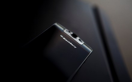 Blackberry lança último smartphone de fabrico próprio