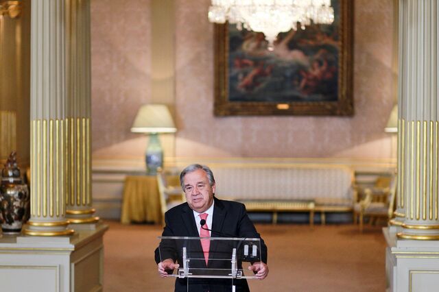 Guterres apela à anulação do decreto anti-imigração de Trump