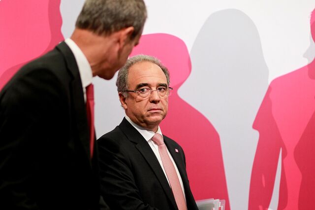BCP afunda 8% no segundo dia após fusão de acções