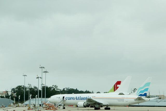 EuroAtlantic contratada pelo Reino Unido para transportar afegãos e britânicos