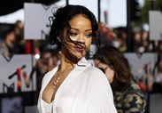 4 - Rihanna (75 milhões)