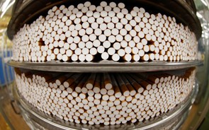 Cigarros electrónicos têm maior aumento percentual