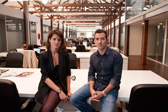 Investimento “Clever” tira a roupa dos desfiles