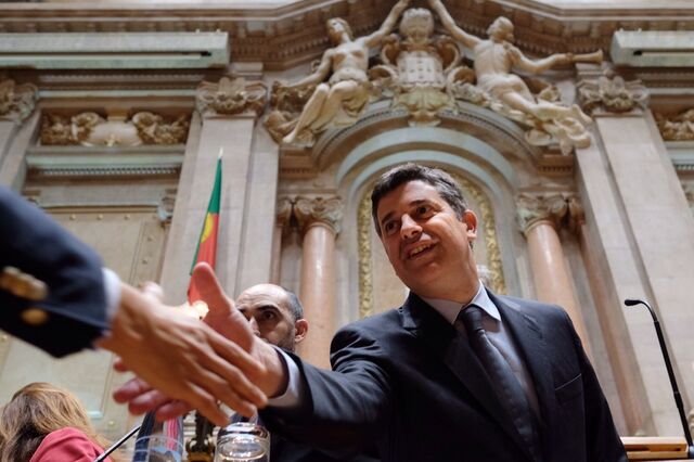 Caldeira Cabral: Crescimento da economia contraria 'discurso negativo e pessimista'