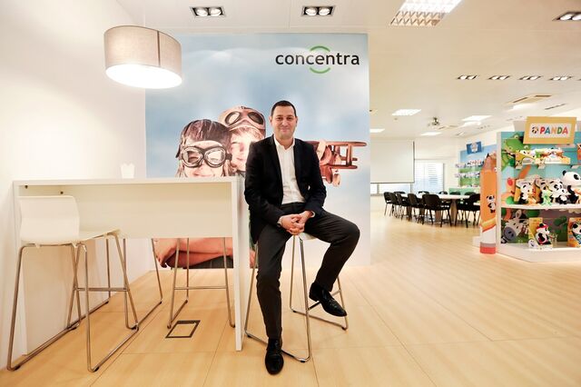 Concentra continua a brincar aos 50 anos