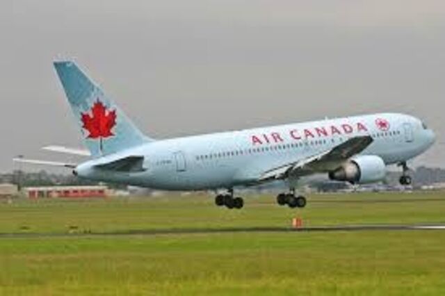 Air Canada volta a voar