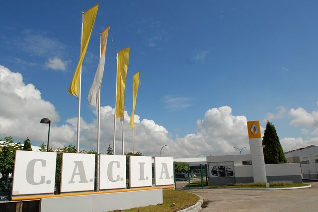 Fábrica de Cacia escapa a plano de cortes da Renault