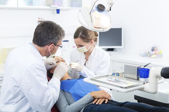 Dentistas retomam atividade condicionada na segunda-feira