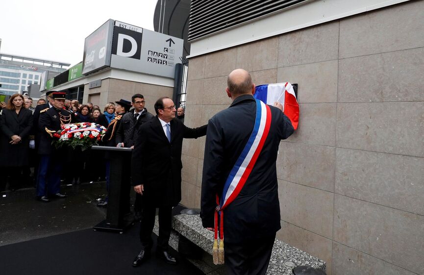 paris homenagem atentados 1 ano