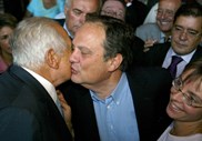 2005 - Mário Soares apresenta a sua candidatura, no Hotel Altis, às eleições presidenciais de 2006