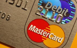 Cartões da Mastercard vão deixar de ter banda magnética a partir de 2024
