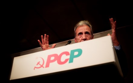 PCP insiste numa 'efectiva renegociação' da dívida pública portuguesa