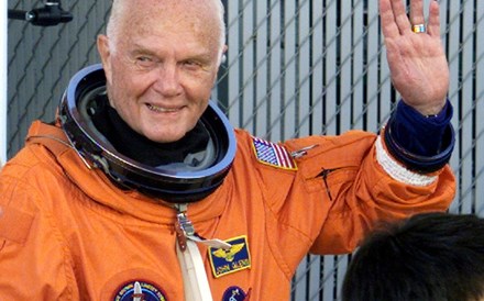 Morreu o primeiro astronauta dos EUA a dar a volta ao planeta Terra