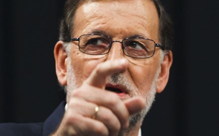 Rajoy repete bloqueio constitucional se novo governo catalão mantiver desafio independentista