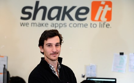 Shake It liga congressistas em rede