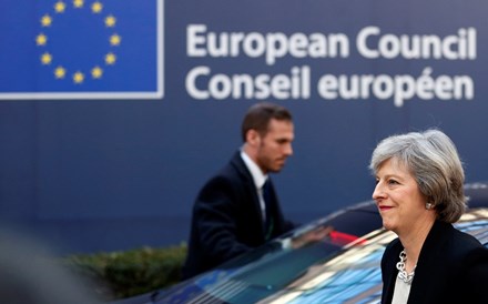 May quer divórcio total da UE e negociar 'parceria estratégica'