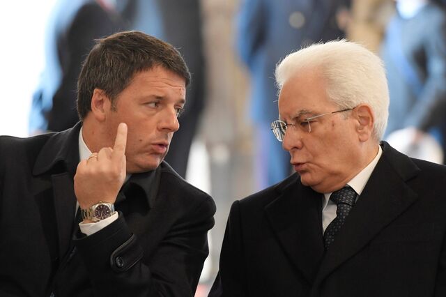 Renzi perde referendo, demite-se e deixa Itália num limbo