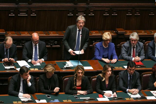 Gentiloni pede apoio para o seu Governo que 'durará enquanto tiver confiança'