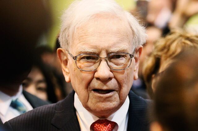 Quase metade do investimento de Buffett está agora na Apple 