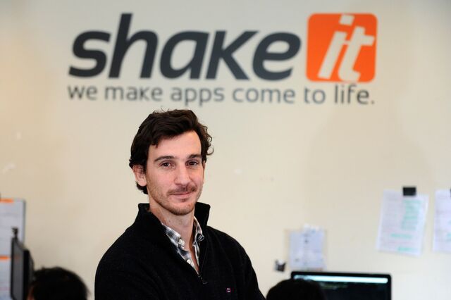 Shake It liga congressistas em rede