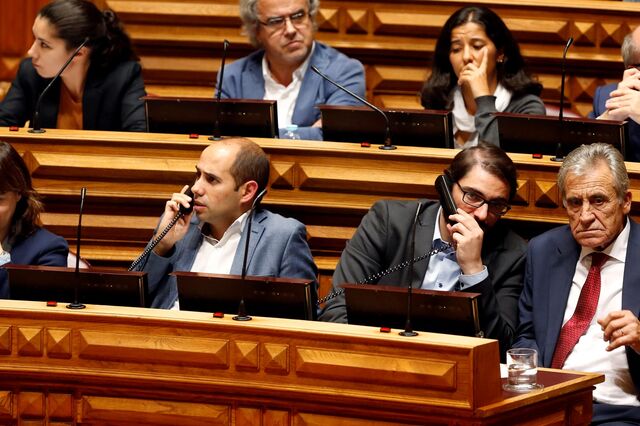 Bloco e PCP defendem que aumento do salário mínimo podia ter ido além dos 600 euros