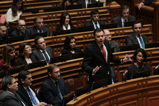 PSD recusa contradições face ao passado