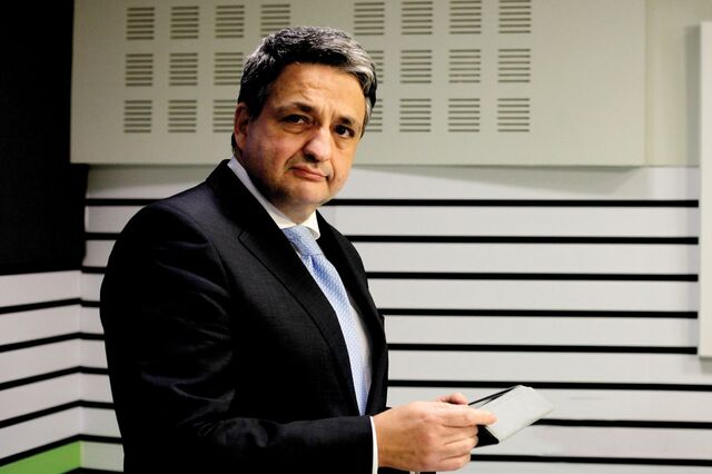 BCE já aprovou maioria da equipa de Paulo Macedo