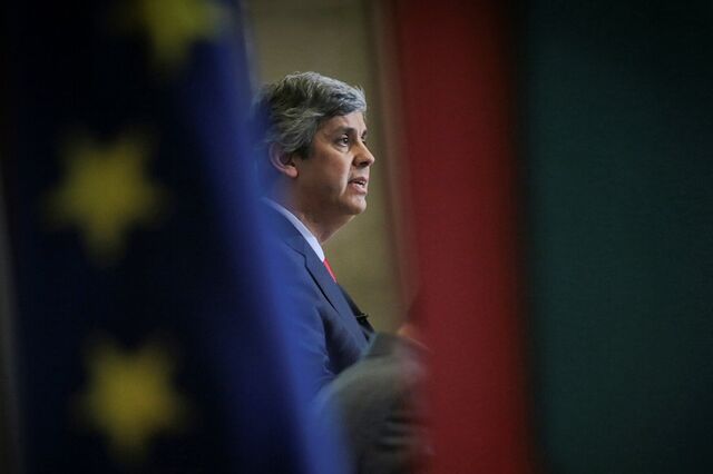 Centeno defende que os precários sejam integrados por concurso