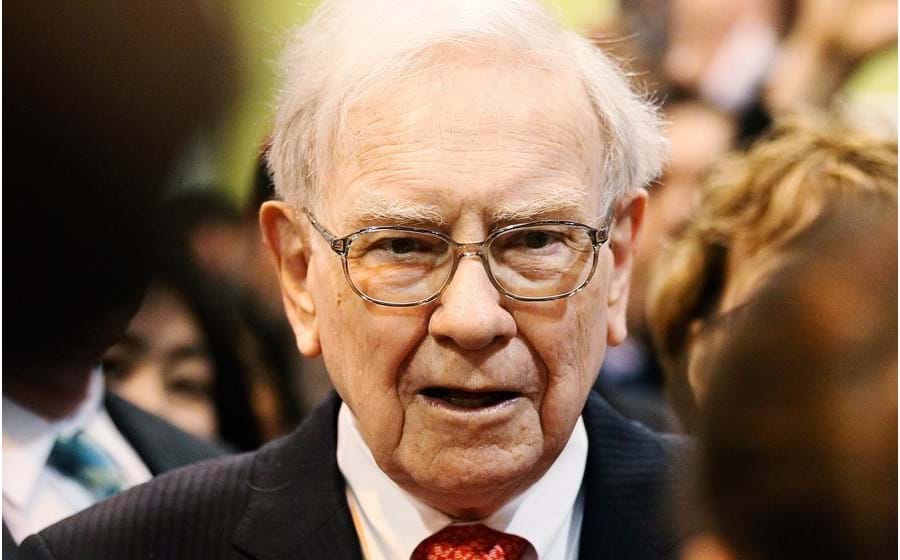 6 Warren Buffett - Berkshire Hathaway (EUA)