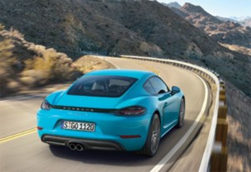 Porsche 718 Cayman.mp4
