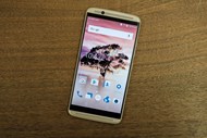 10 ZTE Axon 7