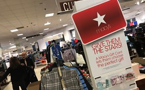 Macy’s afunda quase 20% após cortar estimativas