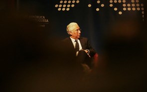 António Costa: 'Aquilo que compete ao Governo é trabalhar com o governador'